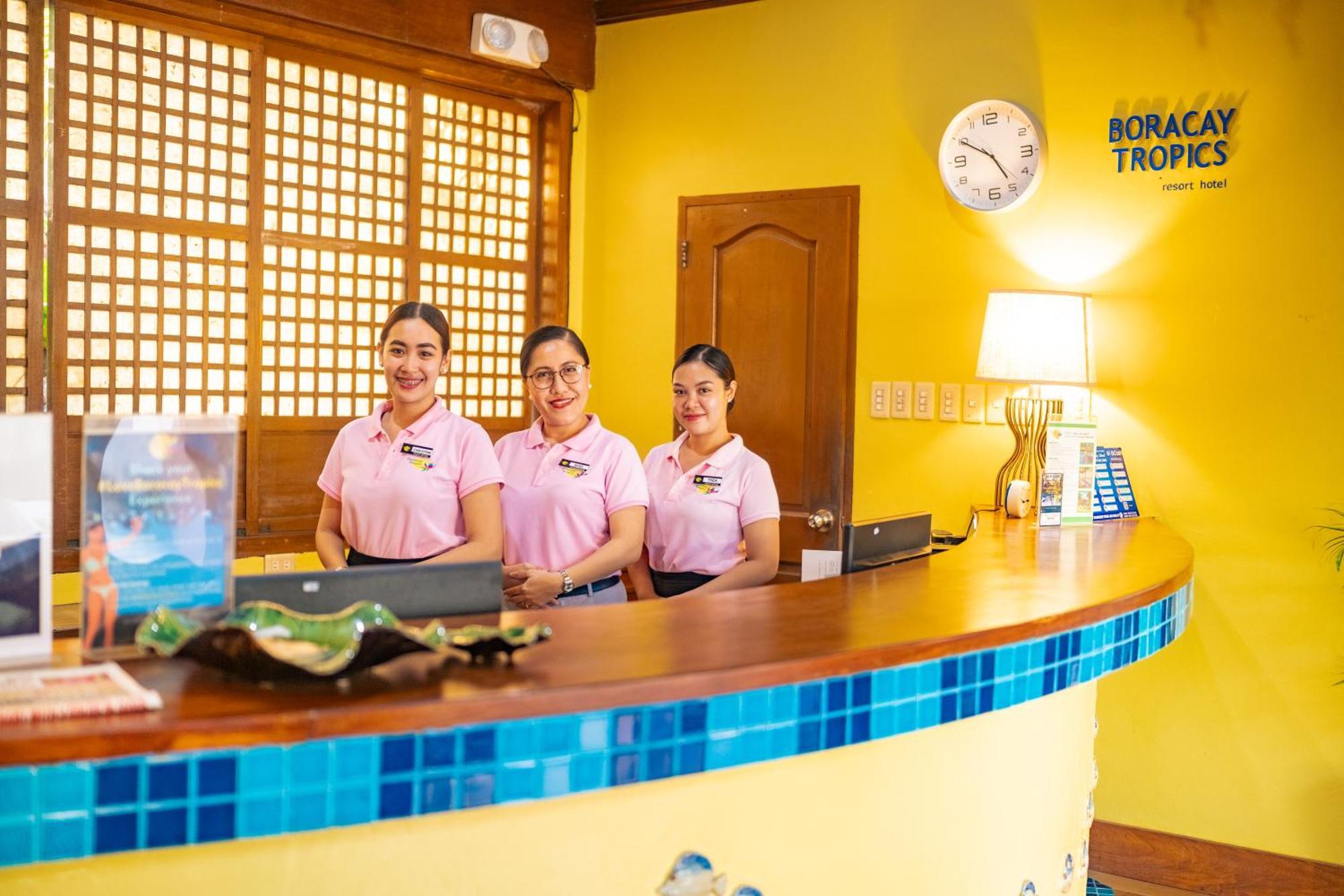 长滩热带贝斯特韦斯特酒店 Manoc-Manoc 外观 照片